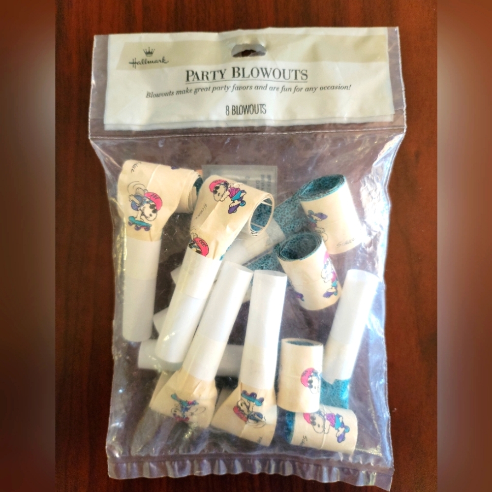 8 Vintage Snoopy Blowouts Hallmark Peanuts Rollerskating Birthday Party SEALED